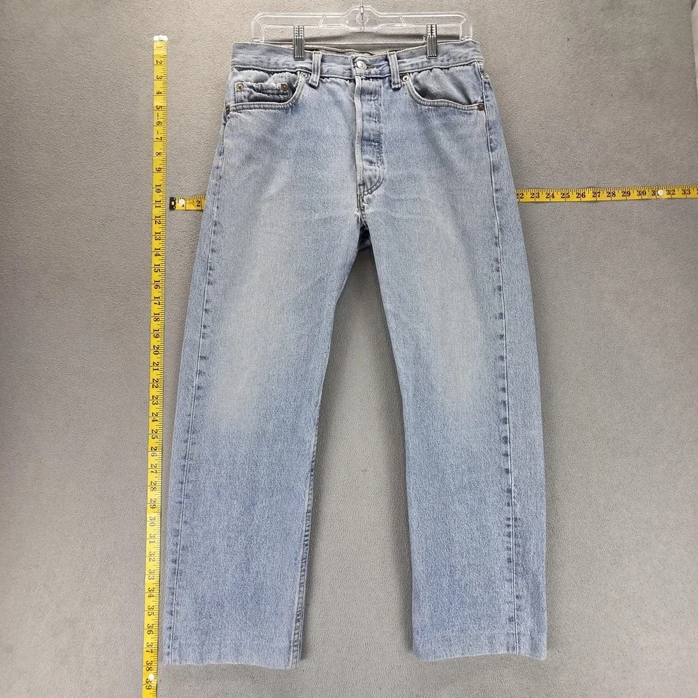 Vintage Levis 501 Jeans Mens Blue Straight Light Wash‎ Made in USA Fits 30x26